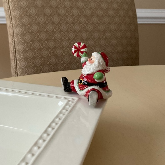 Christmas Santa With Peppermint Platter Decoration - Your Choice 🎅 - Picture 3 of 16